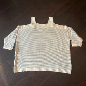 Jessica Simpson 2X cold shoulder sweater